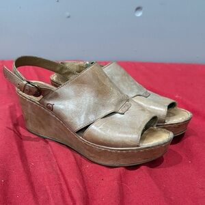 Born Women's Brown Wedge Sandals